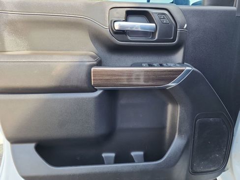 Used 2023 Chevrolet Silverado 2500 LT w/ Convenience Package image 11