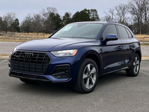 Used 2025 Audi Q5 2.0T Premium image 2