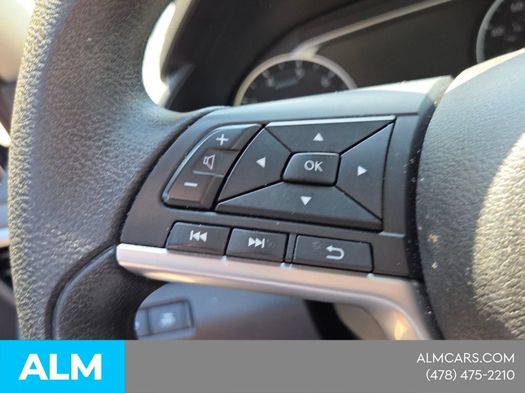 Used 2025 Nissan Altima 2.5 SV FWD image 25
