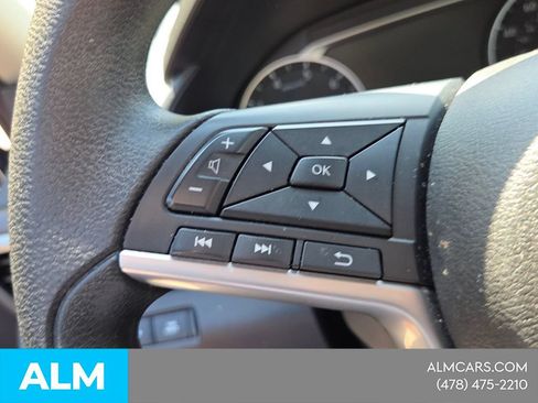 Used 2025 Nissan Altima 2.5 SV FWD image 25
