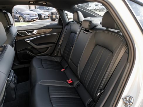 Used 2023 Audi A6 3.0T Premium w/ Convenience Package image 37