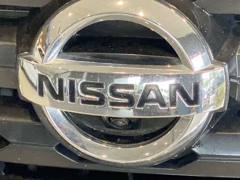 Used 2019 Nissan Pathfinder SL AWD/4WD image 10