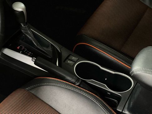 Used 2018 Toyota Corolla SE FWD image 23
