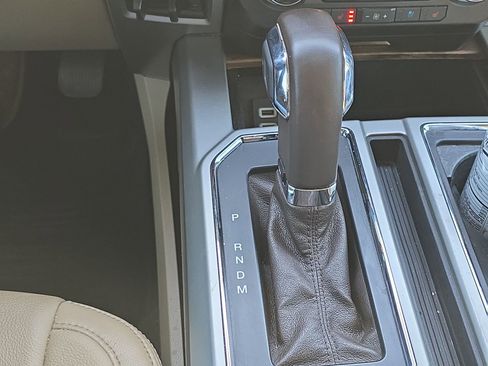 Certified 2020 Ford F150 Lariat w/ Equipment Group 502A Luxury image 21