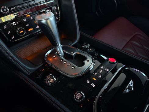 Used 2015 Bentley Continental GT V8 S image 34