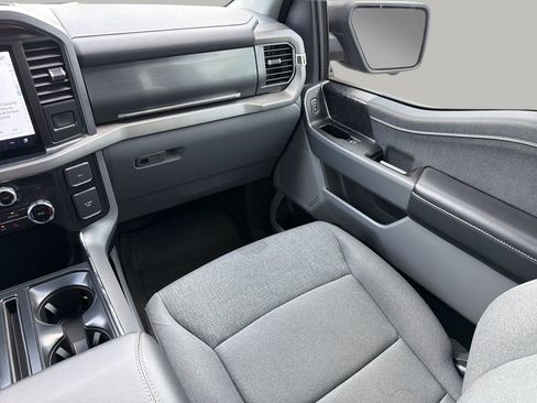 Used 2024 Ford F150 Lightning XLT AWD/4WD image 14