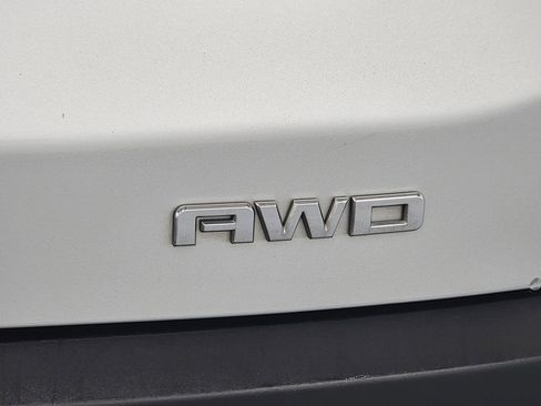 Used 2019 GMC Acadia SLT AWD/4WD image 11