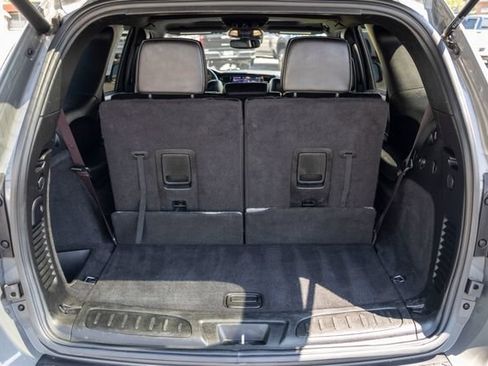 Used 2024 Dodge Durango GT AWD/4WD image 16