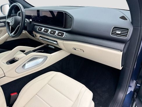 Used 2025 Mercedes-Benz GLE 450e 4MATIC image 16