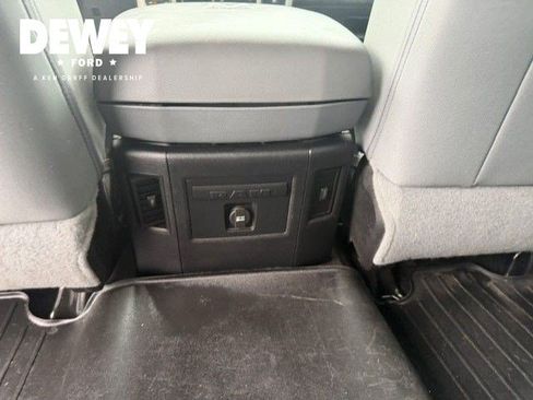 Used 2015 RAM 1500 Big Horn AWD/4WD image 30