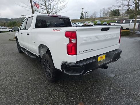 Certified 2022 Chevrolet Silverado 1500 LT Trail Boss image 4