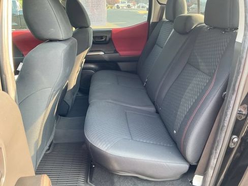 Used 2022 Toyota Tacoma SR5 w/ Technology Package RWD image 22