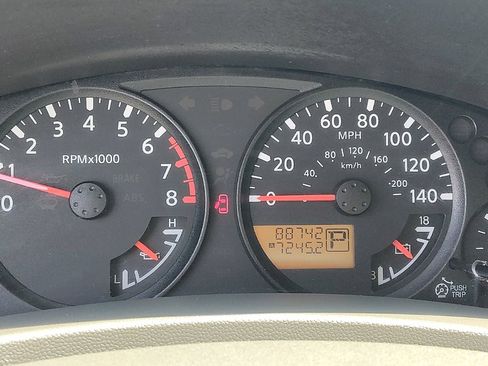 Used 2018 Nissan Frontier SV RWD image 23