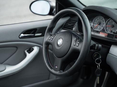 Used 2005 BMW M3 Convertible RWD image 17