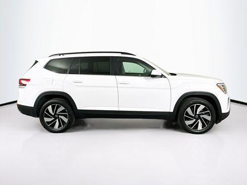 Used 2025 Volkswagen Atlas SE AWD/4WD image 10