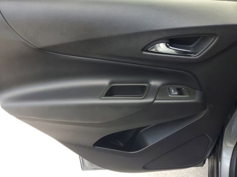 Used 2024 Chevrolet Equinox LT FWD image 15
