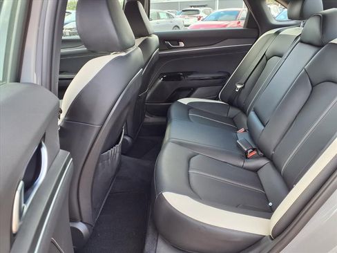Certified 2025 Kia K5 GT-Line image 11