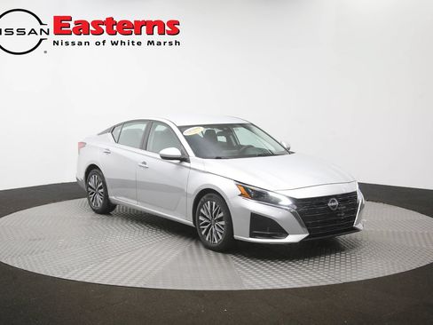 Used 2023 Nissan Altima 2.5 SV FWD image 48