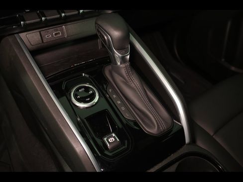 Used 2023 Chevrolet Colorado LT w/ LT Convenience Package III image 27