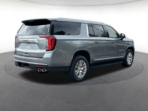 Used 2023 GMC Yukon XL Denali RWD image 6