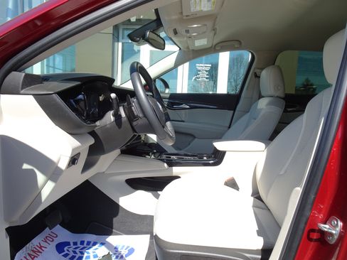 Used 2022 Buick Envision Preferred FWD image 8