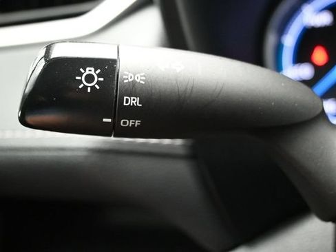 Used 2023 Toyota RAV4 LE AWD/4WD image 25