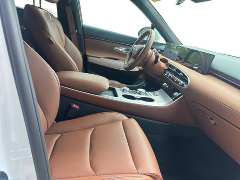 New 2026 Genesis GV70 2.5T Advanced AWD/4WD image 15