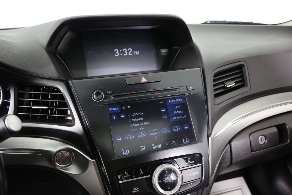 Used 2020 Acura ILX w/ Premium Package FWD image 34