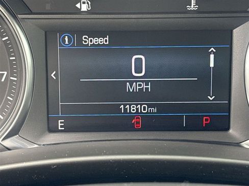 Certified 2024 GMC Terrain SLE w/ Driver Convenience Package FWD image 12