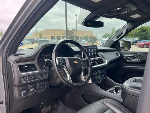 Used 2021 Chevrolet Tahoe LT w/ LT Signature Package image 26