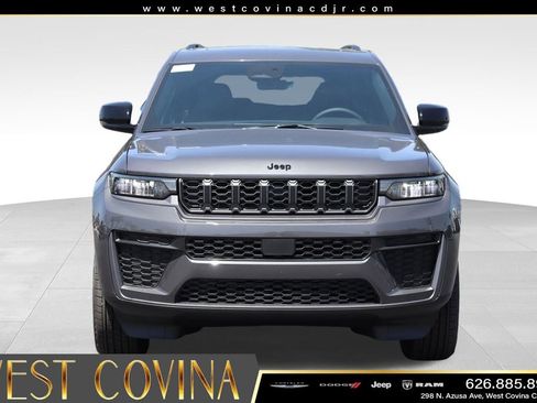 New 2026 Jeep Grand Cherokee L 4WD image 2