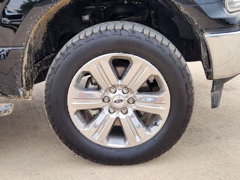 Used 2018 Ford F150 XLT w/ Equipment Group 302A Luxury AWD/4WD image 15