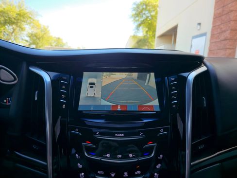 Used 2018 Cadillac Escalade ESV Platinum image 22