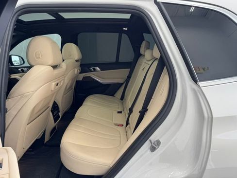 Used 2021 BMW X5 sDrive40i w/ Convenience Package RWD image 19