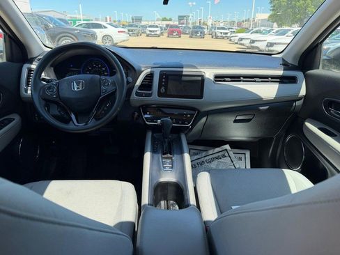 Used 2020 Honda HR-V EX image 10