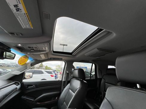 Used 2018 GMC Yukon SLT w/ Premium Edition AWD/4WD image 19