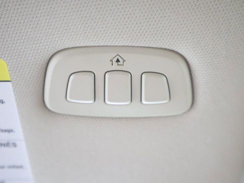 Used 2023 Ford Explorer Limited image 38