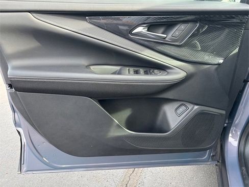 Used 2024 Chevrolet Blazer EV LT image 18