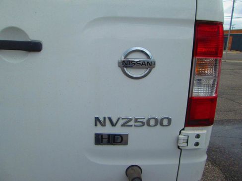 Used 2012 Nissan NV 2500 S w/ Side Curtain Airbag Pkg RWD image 5