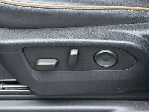 Used 2023 GMC Yukon AT4 w/ AT4 Premium Plus Package image 16