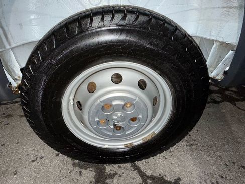 Used 2016 RAM ProMaster 1500 w/ Interior Convenience Group image 8