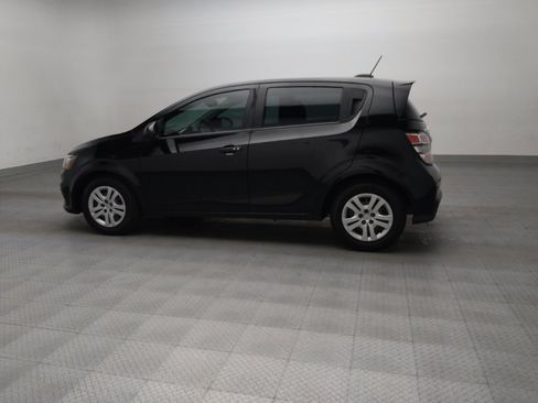 Used 2020 Chevrolet Sonic LT FWD image 3