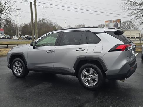 Used 2023 Toyota RAV4 LE image 5