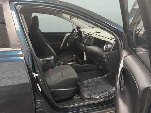 Used 2018 Toyota RAV4 XLE w/ Plus Extra Value Package FWD image 18