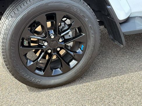 Used 2023 Jeep Wrangler Unlimited Sahara w/ Cold Weather Group image 5