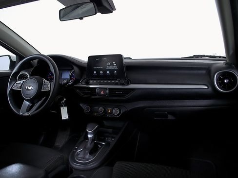 Used 2021 Kia Forte LXS FWD image 22