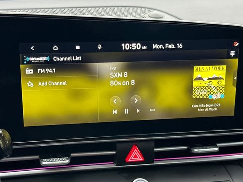 Used 2024 Hyundai Elantra SEL image 18