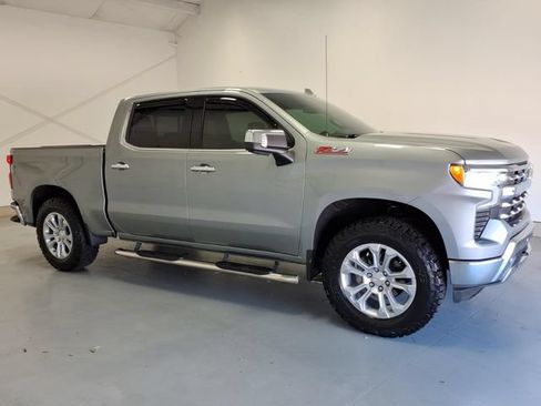 Used 2025 Chevrolet Silverado 1500 LTZ w/ LTZ Premium Package AWD/4WD image 2