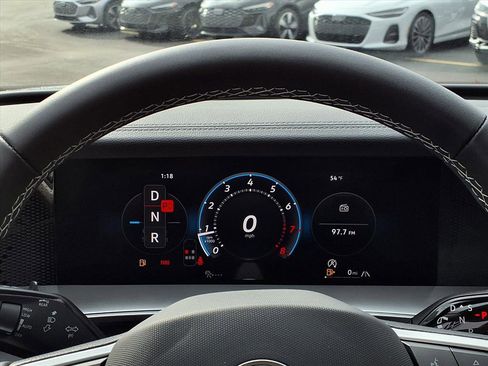 New 2026 Volkswagen Tiguan SE image 14