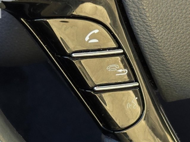 Used 2017 Honda Accord Touring image 12